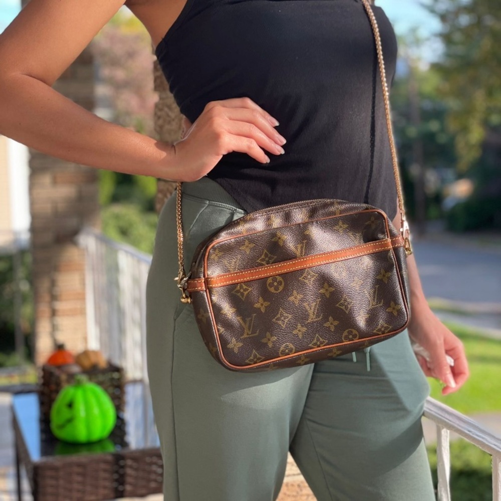 On Hold Louis vuitton vintage clutch